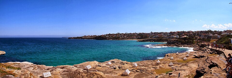Bondi coastal walk — ocean path