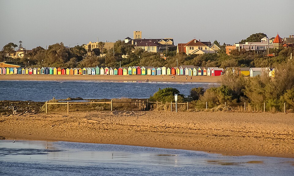 Brighton (Sandown Street) dog beach — beach and surrounds