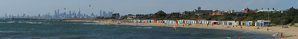 Brighton (Sandown Street) dog beach — coastal views