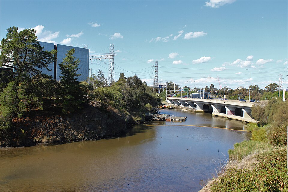 Burnley — Yarra river harbour views