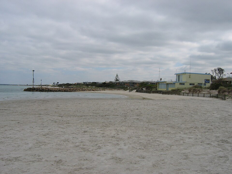 Carrum dog beach — beach and surrounds