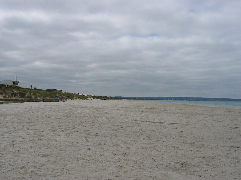 Carrum dog beach — coastal views
