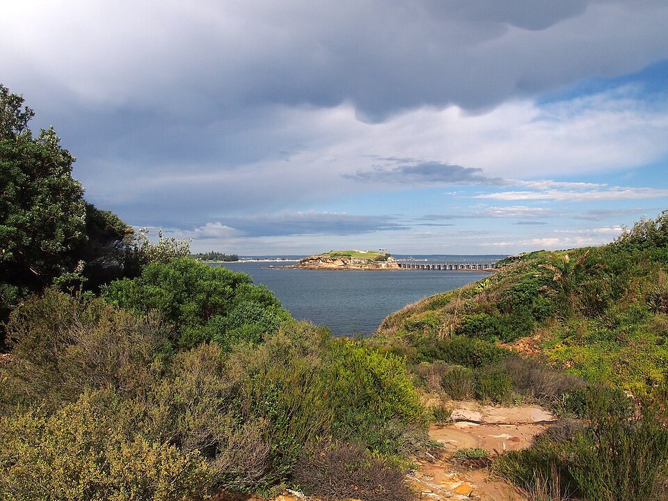 Congwong Bay — sheltered bay beach