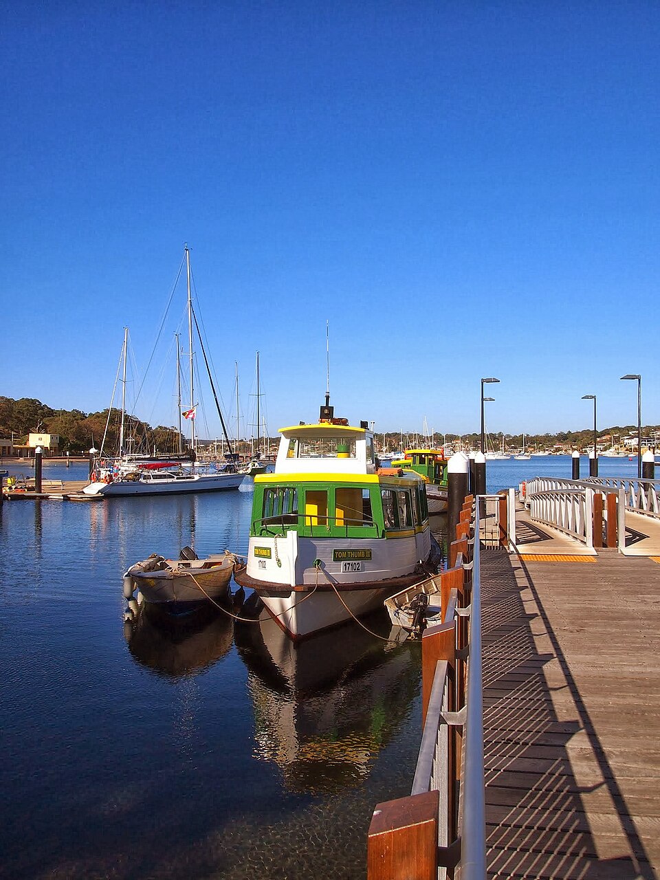 Cronulla Esplanade — coastal promenade