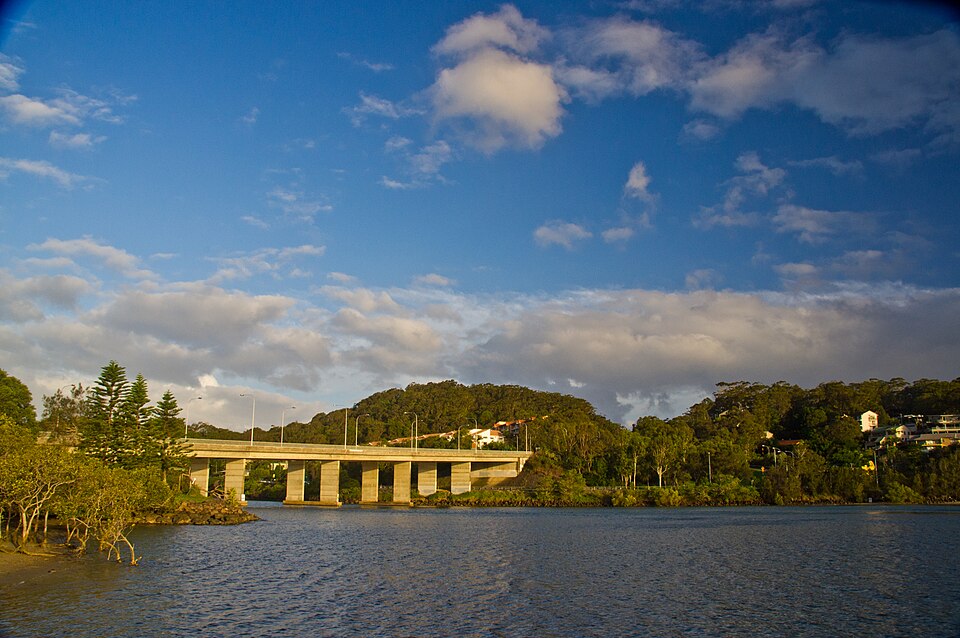 Currumbin Creek estuary — calm water and sand