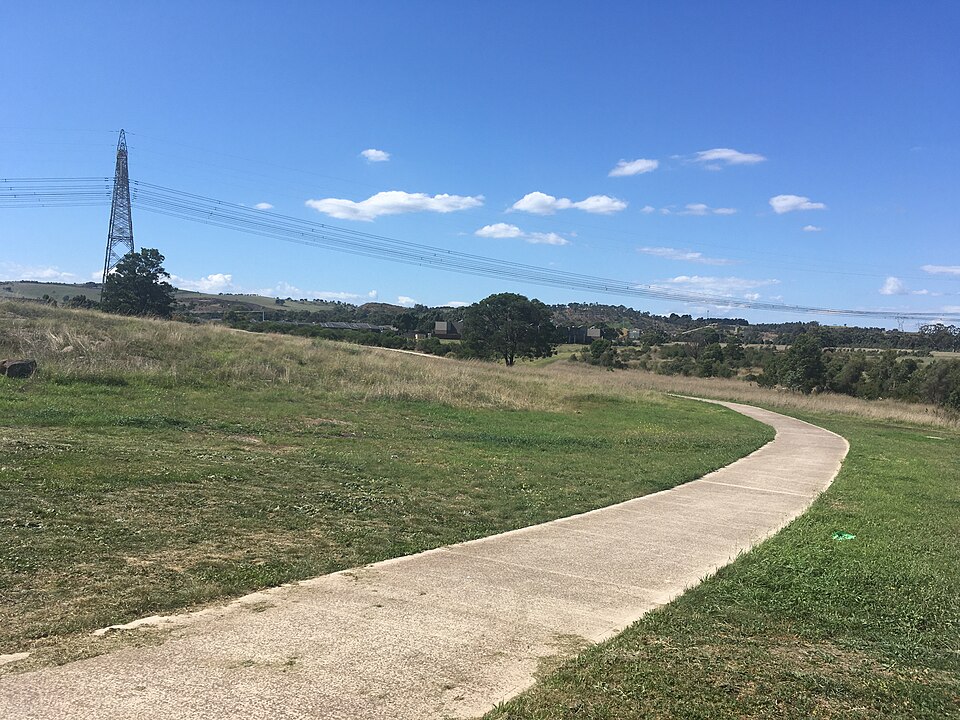 Darebin Creek Trail — shared path