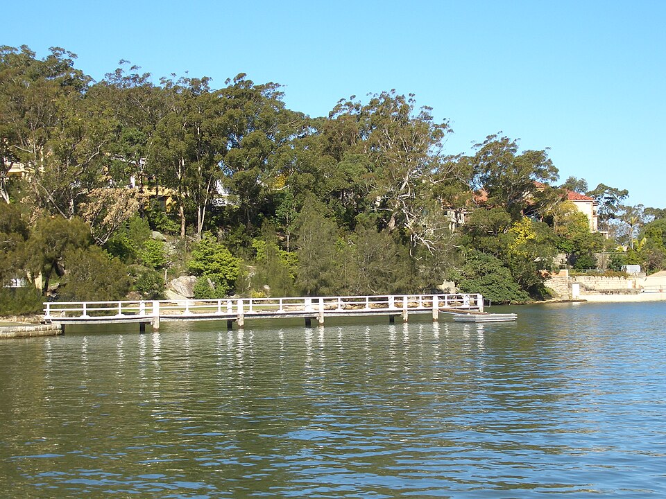 Connells Bay — harbour-side park area