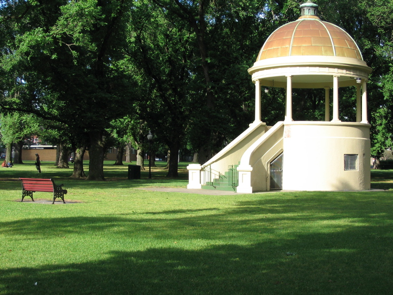 Edinburgh Gardens — Fitzroy Memorial Rotunda