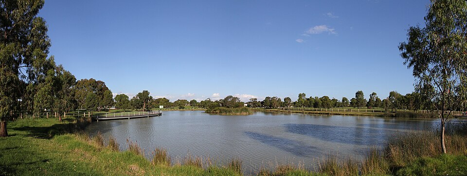 Elsternwick Park — Elsternwick area