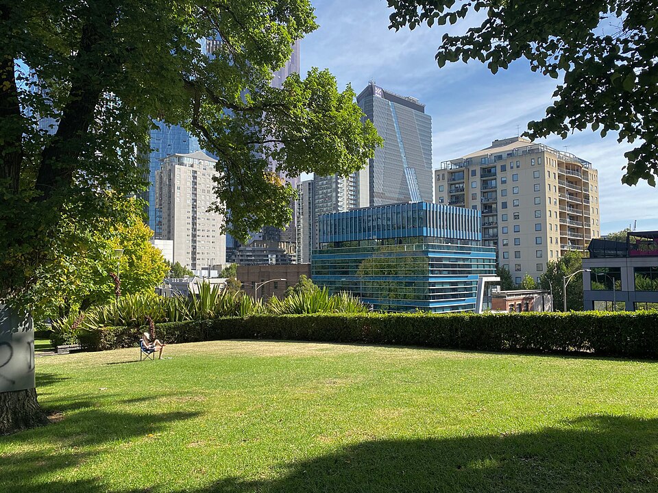 Flagstaff Gardens — park and surrounds