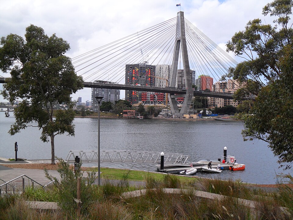 Glebe — harbour foreshore walk