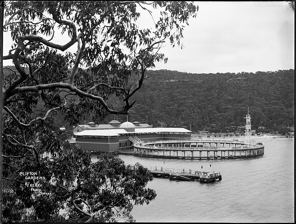 Clifton Gardens Mosman — foreshore track