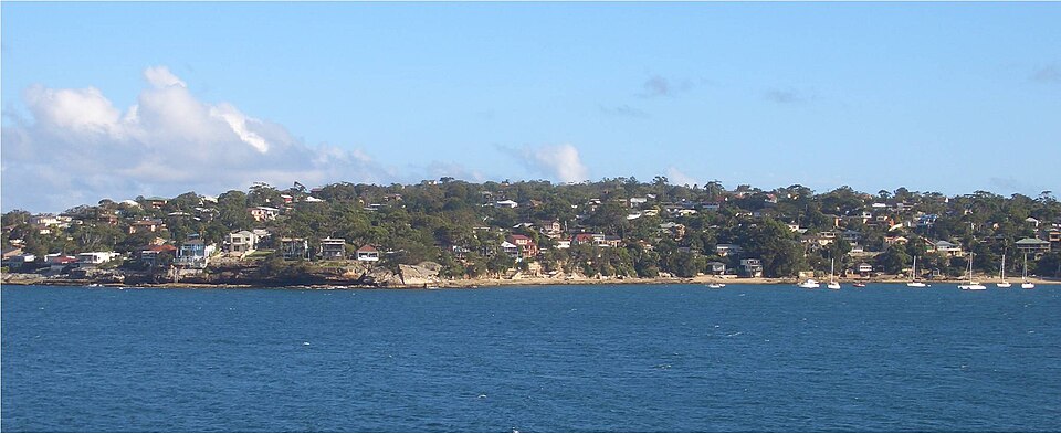 Bundeena — harbour village beach