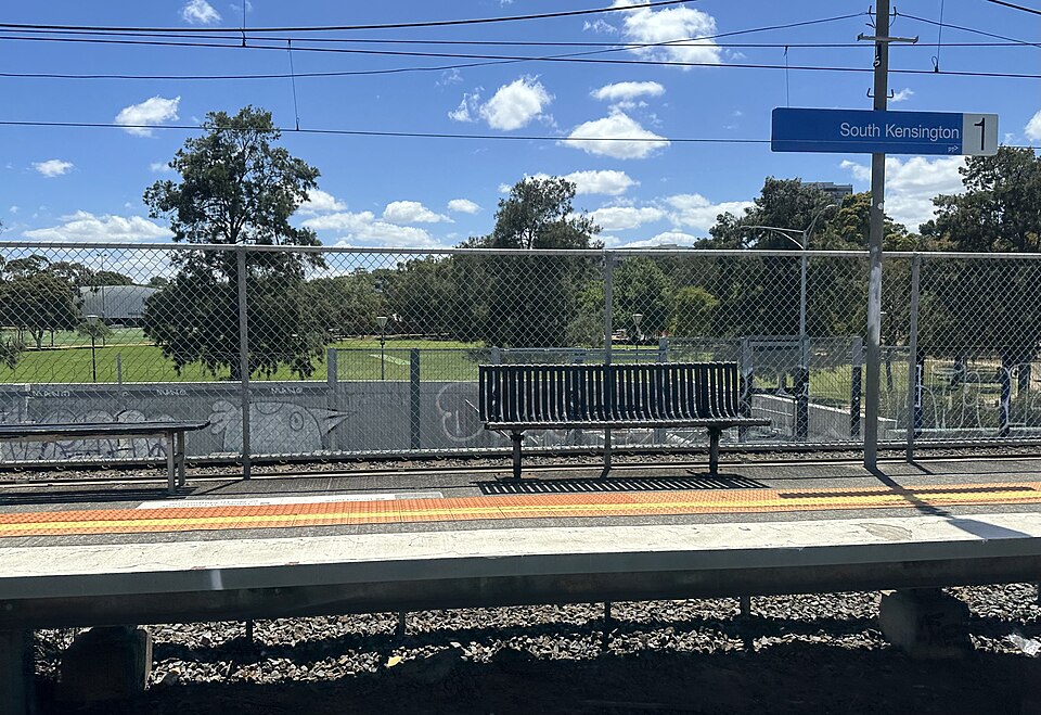 JJ Holland Park — Kensington area