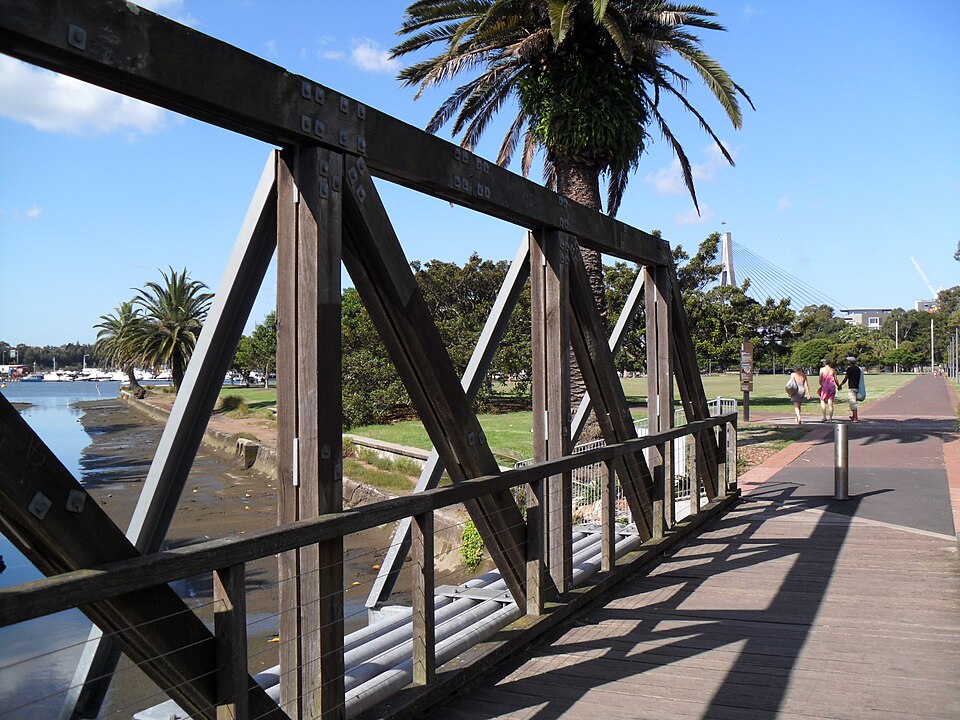 Jubilee Park Glebe — Johnstons Creek foreshore