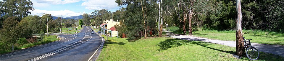 Warburton Trail — rail trail bush path