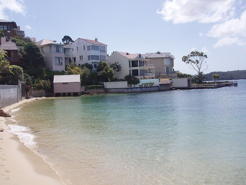 Point Piper — harbour beach