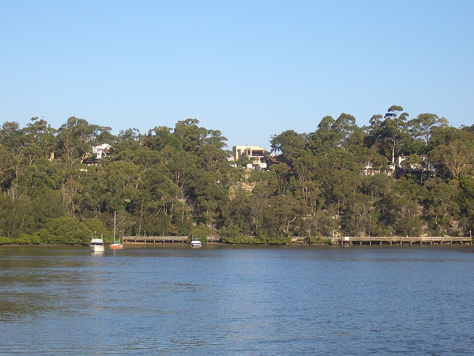 Picnic Point — riverside park walk