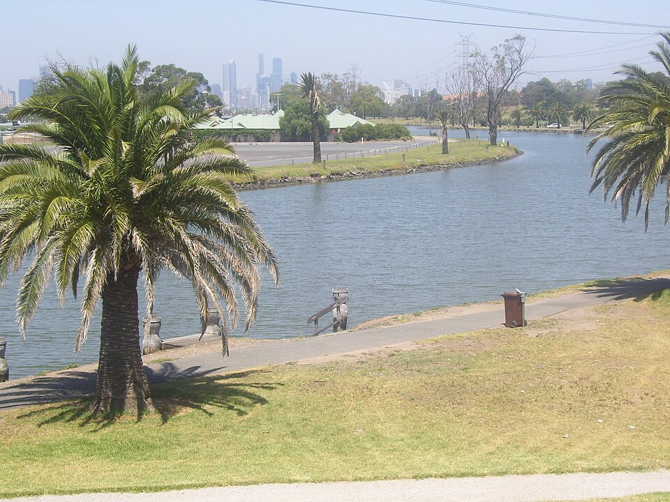 Maribyrnong River — Footscray trail