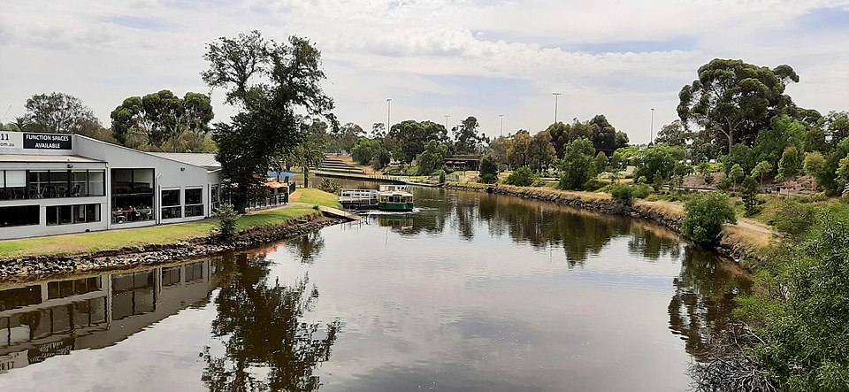 Maribyrnong River — riverside walk