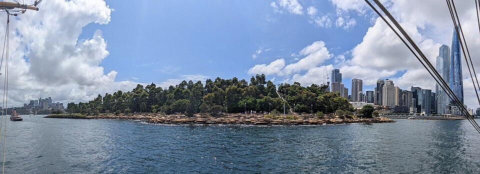 Barangaroo — CBD harbour views
