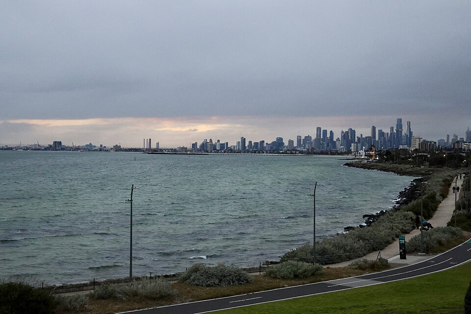 Elwood — bay lookout and park