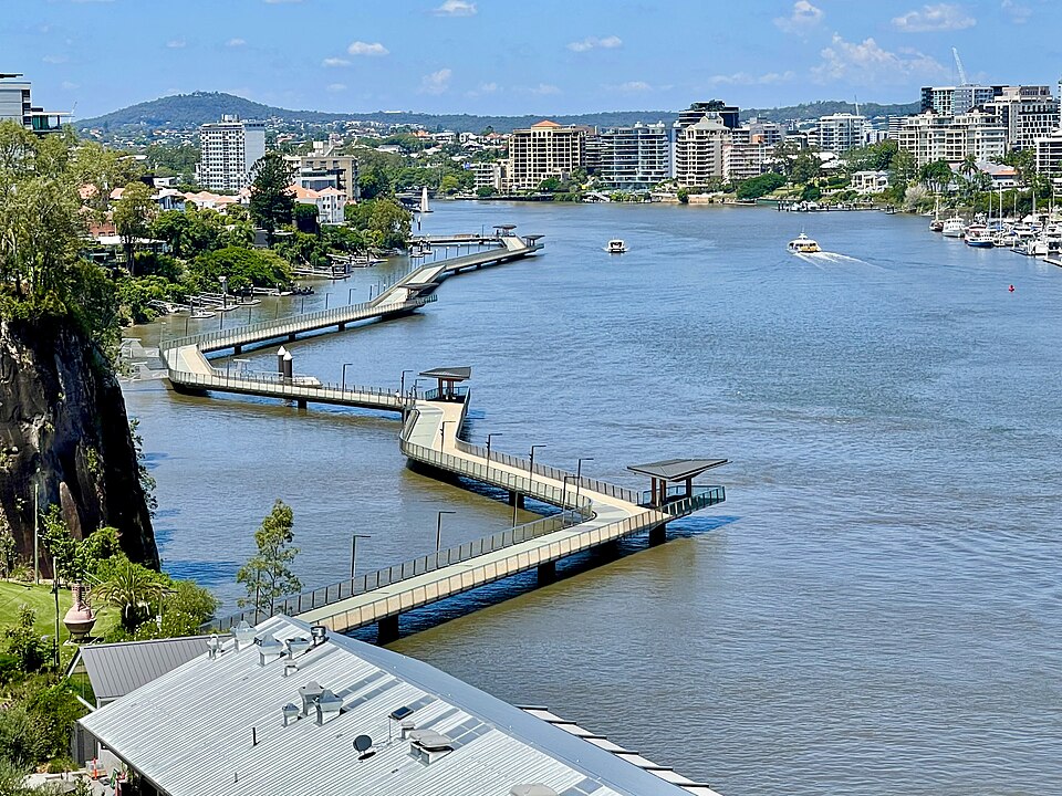 New Farm / Teneriffe — river views from the walk
