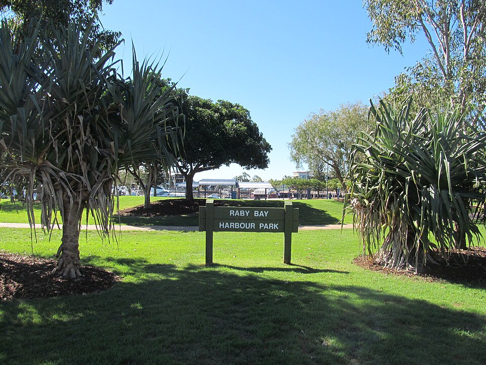 Raby Bay harbour park — Cleveland foreshore