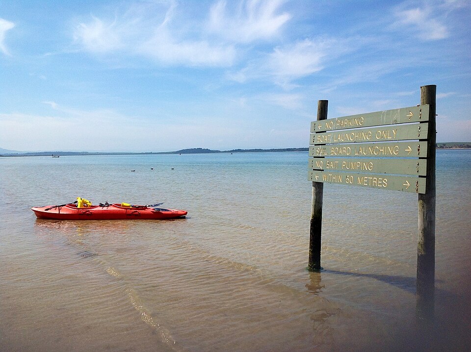 Shallow Inlet Sandy Point — inlet views