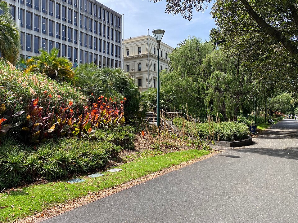 Treasury Gardens — East Melbourne area