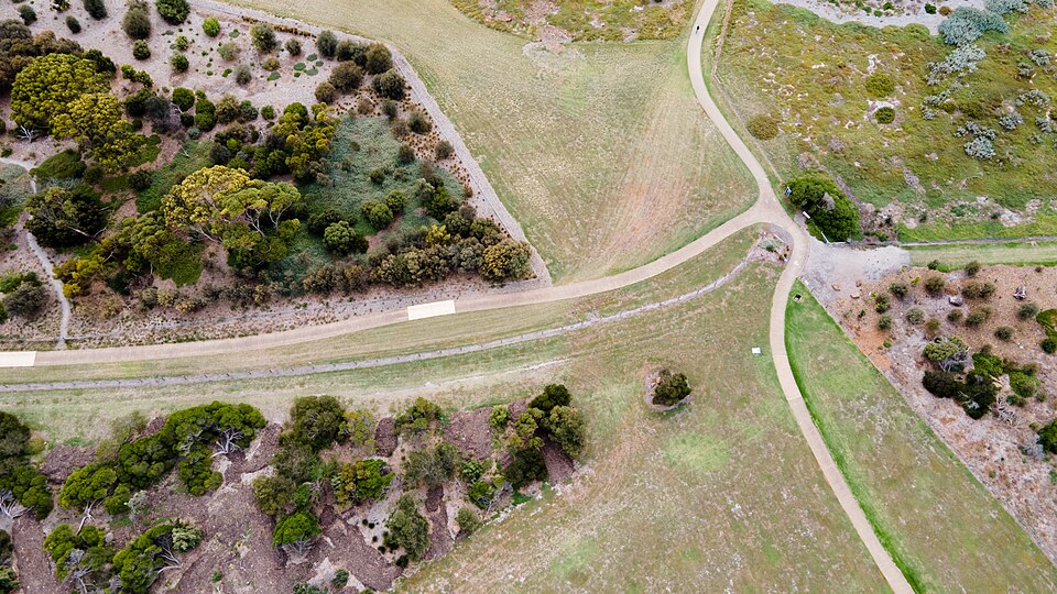 Hobsons Bay — Altona coastal trail